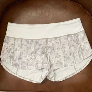 Lululemon Speed Up Low-Rise Lined Short